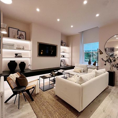 Luxury 2 Bedroom Flat In Central 토드모던 외부 사진