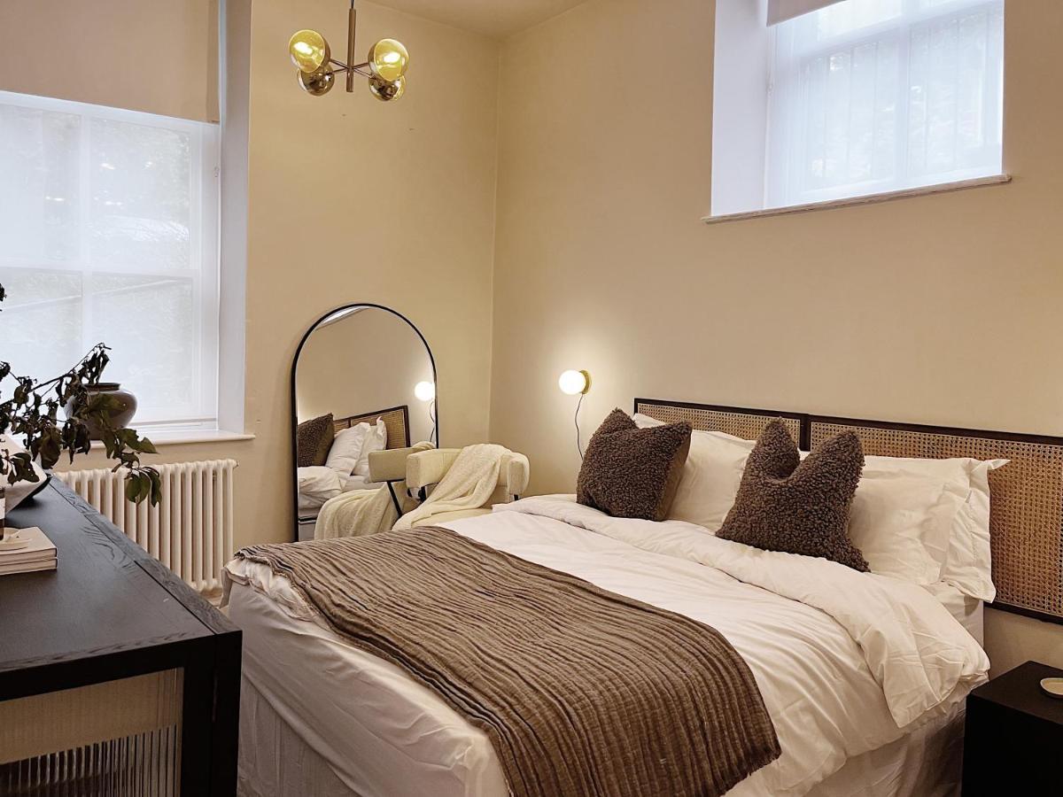 Luxury 2 Bedroom Flat In Central 토드모던 외부 사진