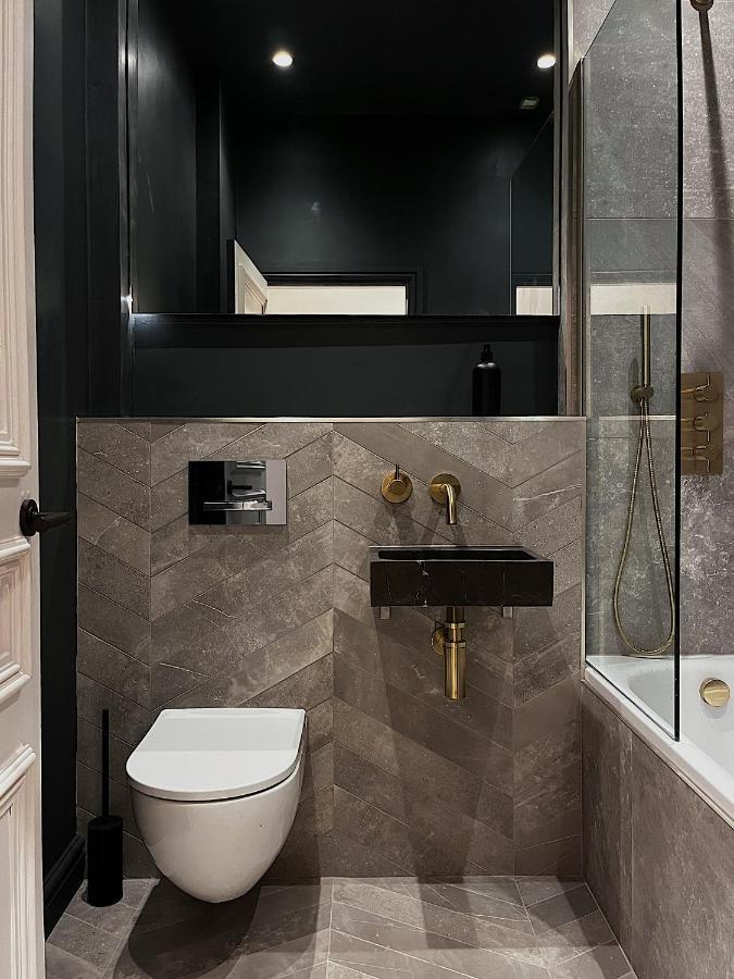 Luxury 2 Bedroom Flat In Central 토드모던 외부 사진