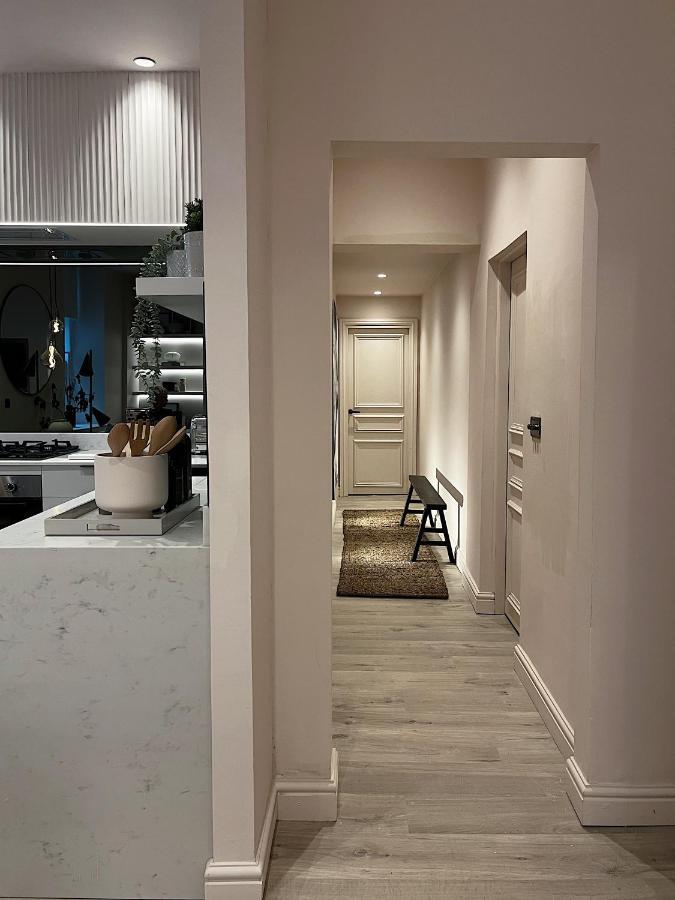 Luxury 2 Bedroom Flat In Central 토드모던 외부 사진